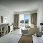 Hotel Club Shark 4*