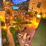 Club Shark 4*