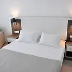 Club Shark Hotel 4*