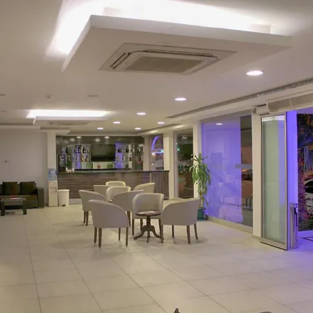 Hotell Club Shark