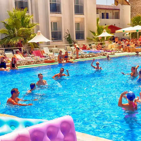 Hotel Club Shark Gümbet
