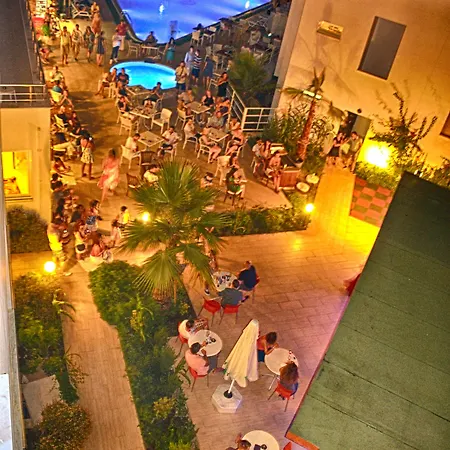 Club Shark 4*