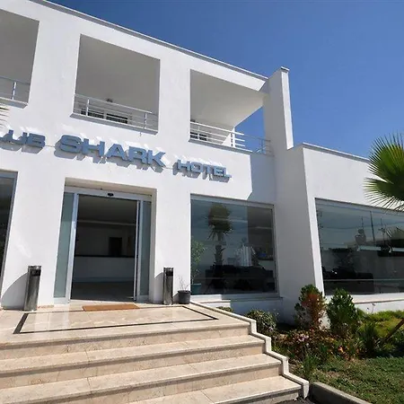 Szálloda Club Shark 4*