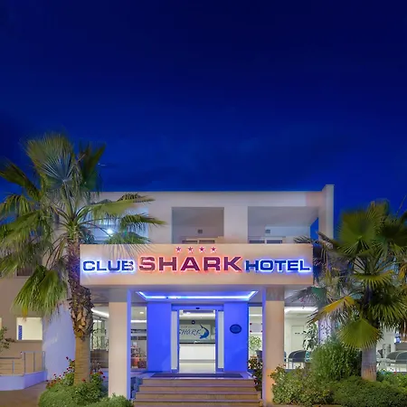 Hotel Club Shark