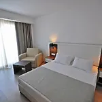 クラブ シャーク グムベット