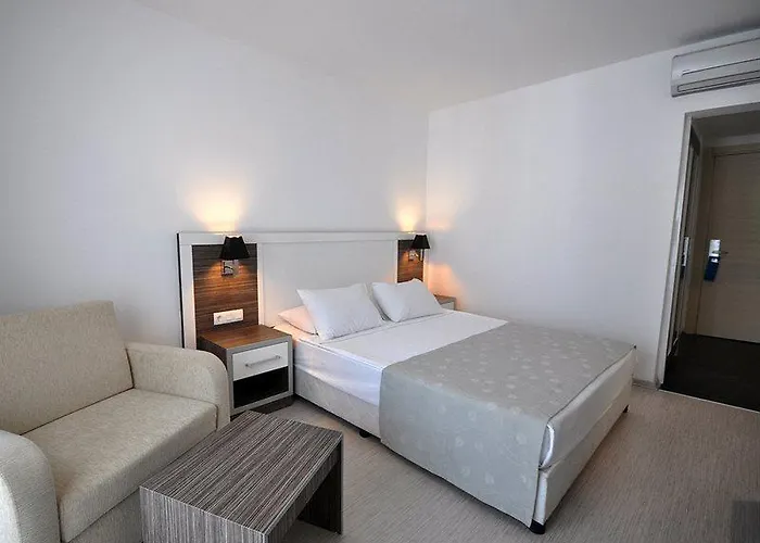 Hotel Club Shark Gümbet