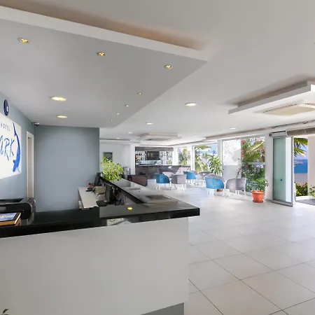 Club Shark 4*