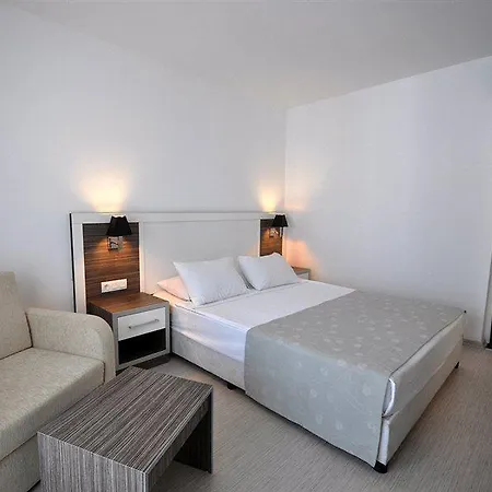 Hotel Club Shark Gumbet